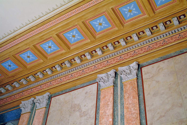 Detailansicht auf Wand- und Deckenausstattung nach der Freilegung, Sicherung, Restaurierung und Rekonstruktion